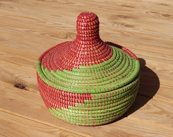 Colorful Handmade Seagrass Basket with Lid