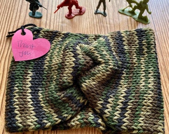 Diademas de punto retorcidas de camuflaje