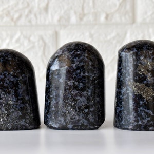 Indigo Gabbro Freeform, Real A Grade Cut Base Crystals, Wholesale Bulk Lots Free Standing Natural Stones For Home Display