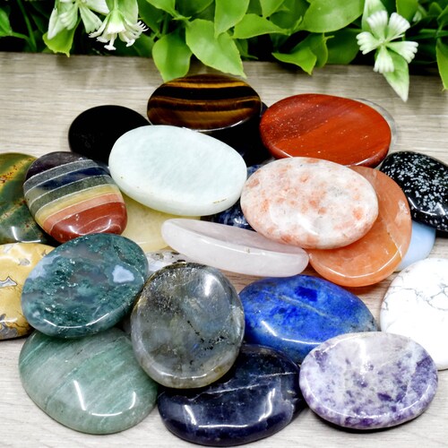Bulk Worry Stones Mix Lot of 50 pcs Wholesale Worry Stones, Bulk Palm Stones ~ shops Bulk Crystal Anxiety Relief Thumb Stones,