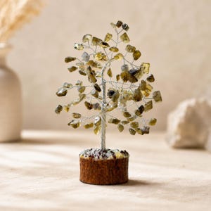 Labradorite Crystal Tree, Labradorite Chips Gemstone Tree, Gem Tree, Tree of Life, Healing Crystal Bonsai Tree