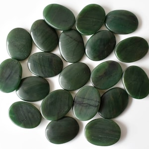 Natural Green Jade Pocket Stones, Genuine Polished Jade Palm Gemstones, Jade Pocket Crystals, Flat Back Crystals For Anxiety & Stress Relief