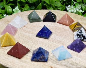 Pick One Mini Crystal Pyramids, Wholesale Bulk Lots Small Gemstone Home Décor for Cleansing And Purification, Crystal Energy Pyramids