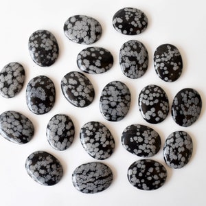 Una (1) piedra de bolsillo de obsidiana de copo de nieve para la curación con cristales - Piedra preciosa de bolsillo - Piedras de bolsillo de cristal