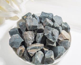 Piedras naturales en bruto de piedra de sangre Tamaño del paquete de piedras crudas de piedra de sangre de 1 pulgada de 1,2,5, 100 gramos y 200 gramos