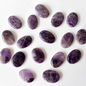 SUNYIK Handcarved Thumb Worry Stone, Polished Palm Pocket Stones Healing Crystals Teardrop Rose Quartz