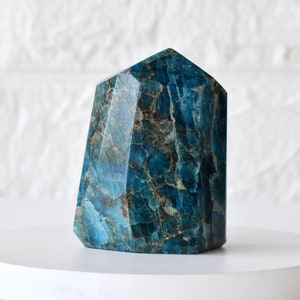 Apatite Crystal Polished Points Polished Colored Gemstone Towers, Wholesale Bulk Lots Free Standing Stones For Home Display