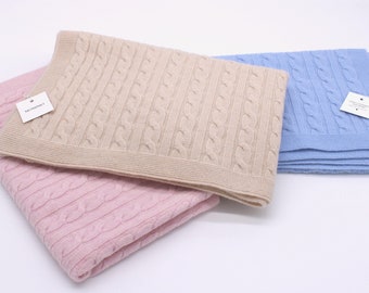 Baby blanket made of 100% premium cashmere with cable pattern. Softest knitted blanket for newborns. Baby blanket made of pure cashmere.