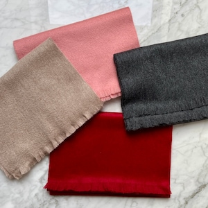 100% cashmere woven cashmere scarf