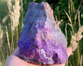 Rare sugilite 770 grams from the famous Wessels mine