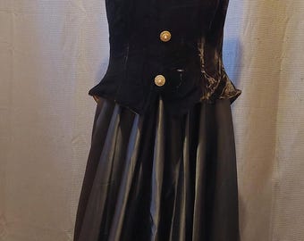 Vintage 1980s Black Silk and velvet halterneck Pirate Queen dress.