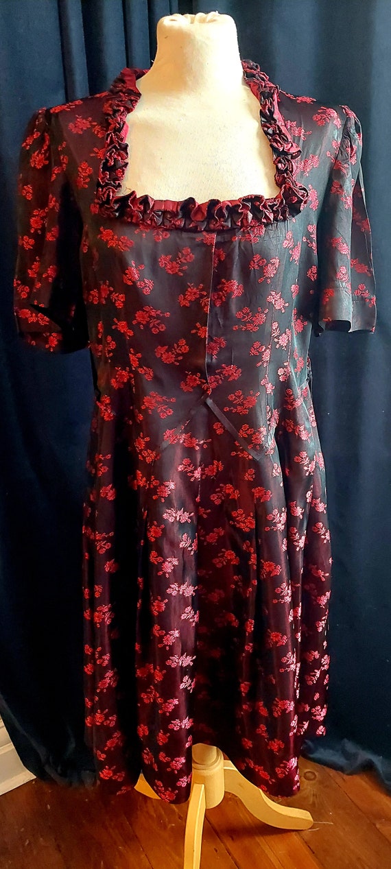 Vintage handmade 1950s black and red floral silk … - image 4