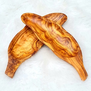 Plates in the shape of grape leaves in various sizes, serving plates, snack plates, made of olive wood, handmade