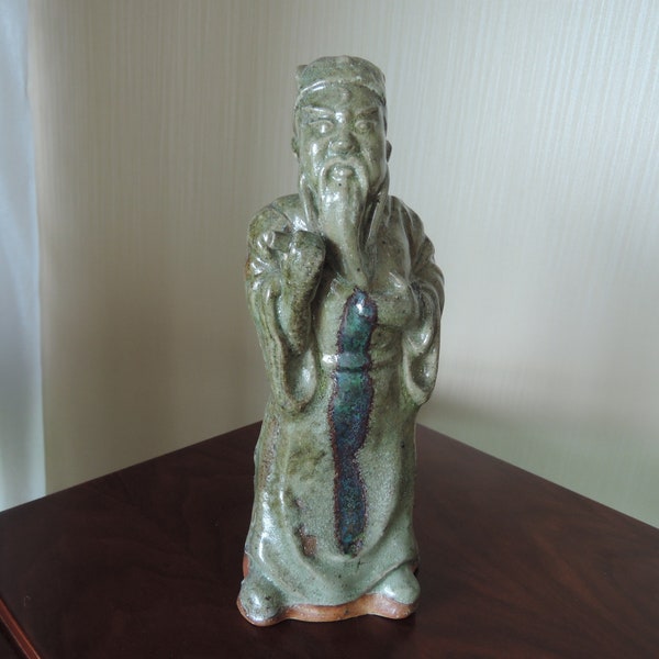 Chinese Late Qing Dynasty Guangdong Shiwan Kiln Porcelain Bao-zheng (also known as Bao-gong) Statue 晚清廣東石灣窯點彩包拯像（H: 27 cm）