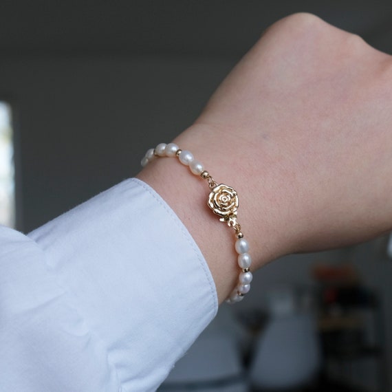 Regalo per lei – Bracciale fatto a mano con perle d'acqua dolce naturale – Bracciale in oro 14 carati riempito – Bracciale rosa – regalo da damigella d'onore - Italia