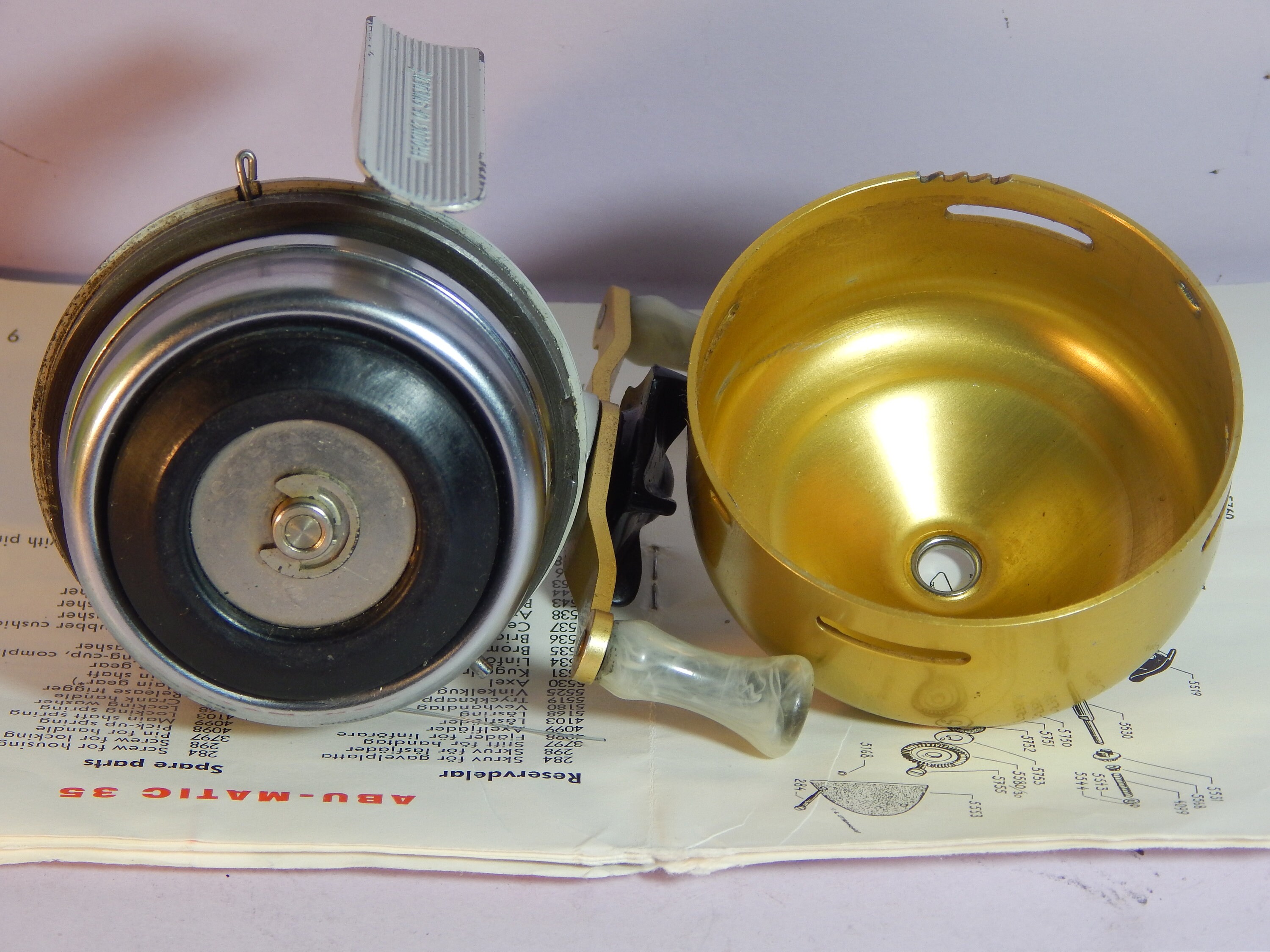 1960 Vintage Abumatic 35 Closed-face Spincasting Reel-used/excellent  Condition -  Sweden