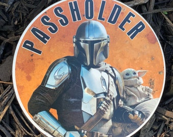 The Mandalorian / The Child Passholder Magnet