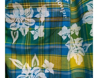 Tissu Madras Coton Fleuri aux Couleurs Vert Bleu Blanc de 100 cm x 160 cm/ Tissu Motif Guadeloupe Fleurs Blanches