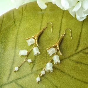 Lily of the valley earrings,floral earrings,cute earrings,butterfly earrings,golden earrings