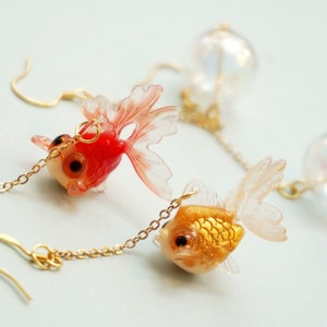 Gold fishies earrings| Koi fish earrings| glass bubble earrings| Japanese earrings| quirky gifts for her| summer earrings| fish earrings|