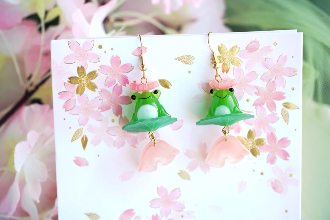Cute frog earrings