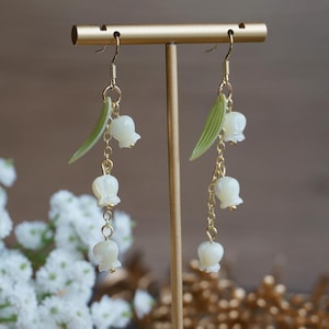 Maiglöckchen Blumen Ohrringe Hochzeit Ohrringe Braut Ohrringe Fee Ohrringe Weihnachtsgeschenk Cottagecore Blütenohrringe