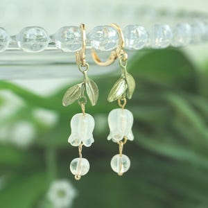 Maiglöckchen Blumen Ohrringe Hochzeit Ohrringe Braut Ohrringe Weihnachtsgeschenk Cottagecore Blütenohrringe Muttertagsgeschenk