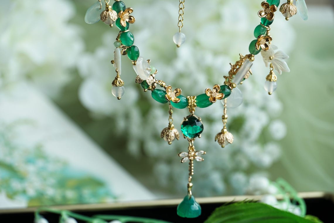 Green jade necklace