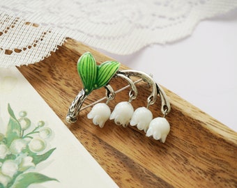 Maiglöckchen-Brosche mit weißer Blume, Jade-Brosche, elegante Brosche, einzigartige Vintage-Brosche, Geschenk, Alltagsschmuck, Kleid-Brosche, Blumenbrosche