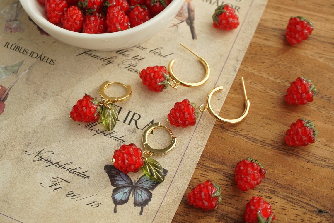 Red respberry earrings
