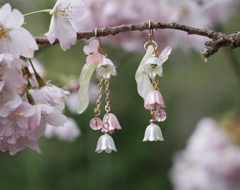 Pendientes de flores de campana rosas, pendientes de boda, pendientes de novia, pendientes de hadas, pendientes únicos, pendientes de sakura, pendientes de mariposa, regalo para ella