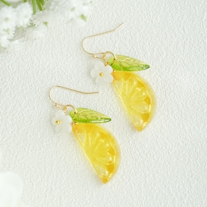 Obst Ohrringe, Glas Zitrone Ohrringe, Gelbe Obst Ohrringe, Sommer Ohrringe, Orange Ohrringe, süße Ohrringe, Essen Ohrringe Citrus Ohrringe