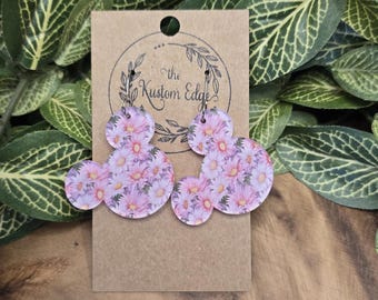 Pendientes de ratón con flor rosa: ligeros pendientes de acrílico cortados con láser