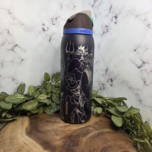 Vaso Owala grabado con villano, botella de agua de fantasía oscura, regalo de parque temático grabado con láser imagen 7