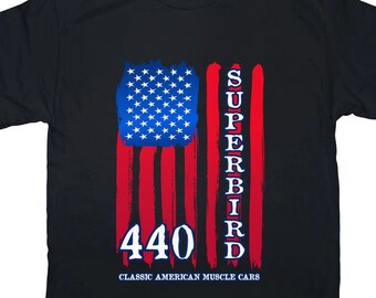 440 Superbird Roadrunner American Flag T-Shirt Vertical Free Shipping Gildan Unisex Plymouth Muscle Car T-Shirt 8 Colors sm-4 Printed in USA
