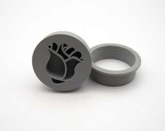 Inverted Rosebud Flower Pendant Clay Stamp With Round Cutter