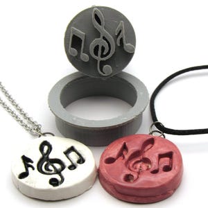 Music Notes - round pendant clay stamp with cutter