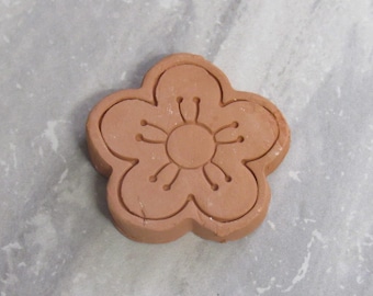 Brown Sugar Saver Small Flower Bloom Terre cuite Fabriqué à la main aux États-Unis