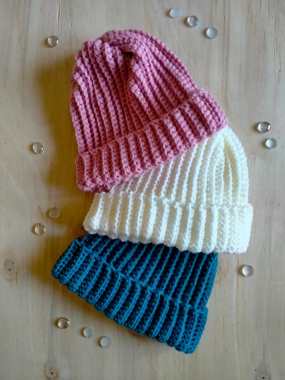 Berretto unisex con risvolto fatto a mano all'uncinetto, vari colori - Beanie - Accessorio invernale