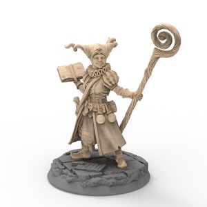 Humans - Shalana, Gnome Wizard, for Wargames, Pathfinder, Dungeons & Dragons and other TTRPG.