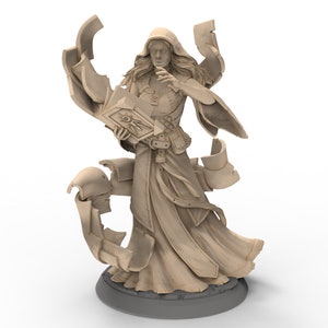 Humans - Elisen, The Clairvoyant Sorcerer/Wizard, for Wargames, Pathfinder, Dungeons & Dragons and other TTRPG.