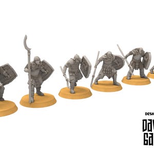 Orcs horde - Orc infanterie spearmen, Orc warriors warband, Middle rings miniatures pour wargame D&D, SDA...