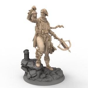 Humans - Elicia the Explorer, for Wargames, Pathfinder, Dungeons & Dragons and other TTRPG.