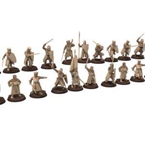 Medieval - Noble Knights foot bundle, 13th century Generic Medieval Knights, 28mm Historical Wargame, Saga... Medbury miniatures