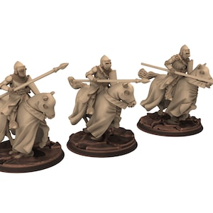 Medieval - Noble Knights, 14th century Generic men at arms Medieval Knights, 28mm Historical Wargame, Saga... Medbury miniatures