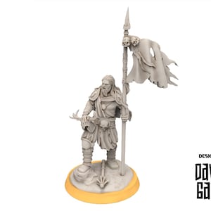 Wildmen - Khalûm Banner - Davale miniatures