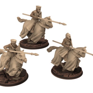 Medieval - Noble Knights charging, 13th century Generic men at arms Medieval Knights, 28mm Historical Wargame, Saga... Medbury miniatures