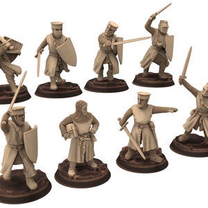 Medieval - Noble Knights foot fighting, 13th century Generic Medieval Knights, 28mm Historical Wargame, Saga... Medbury miniatures