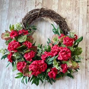 Red Geranium Wreath, Farmhouse Wreath, Front Porch Decor, Summer Wreath, Spring Wreath, Rustic wreath