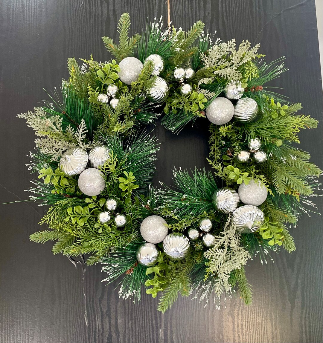 Christmas Wreath for Front Door, Winter Green Holiday Wreath, Mix Pine ...